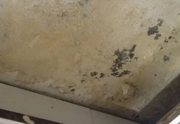 碾子山阳台漏水维修公司分享下碾子山卫生间渗水维修需要注意哪些问题。